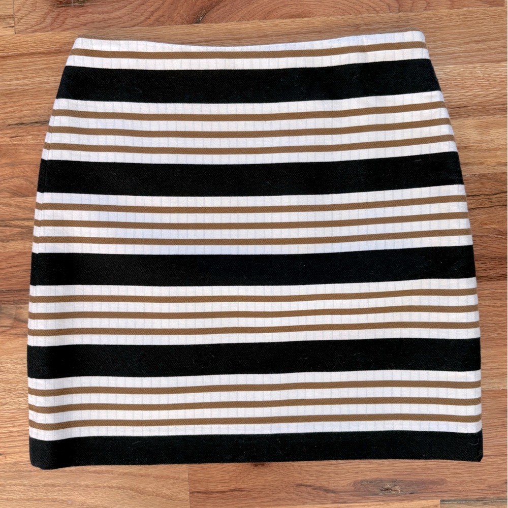 Loft pencil skirt
